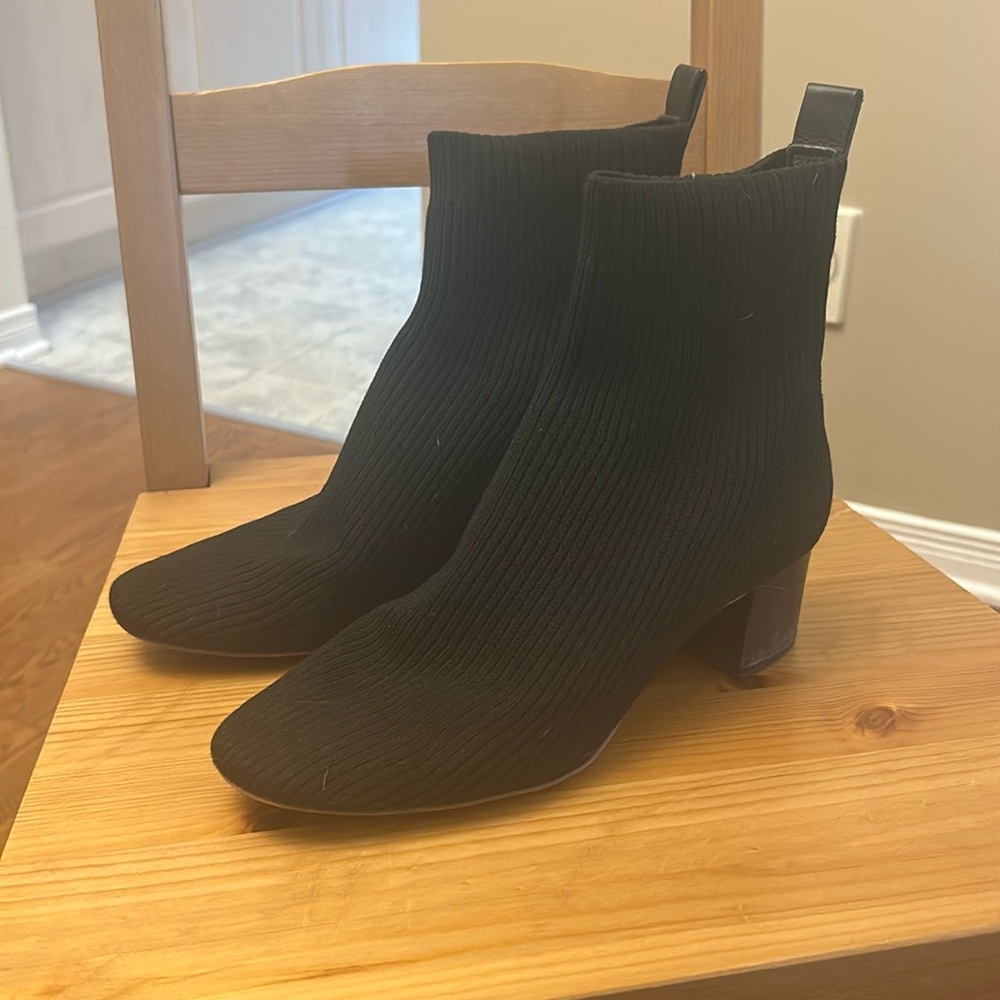 Everlane The Glove Boot in Black size 8
